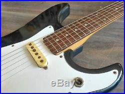 1970's Guyatone Japan LG-23 Jaguar/Stratocaster Electric Guitar (Black)