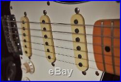 1996 Fender Japan Stratocaster'54 Vintage re-issue Strat + Fender Hard Case