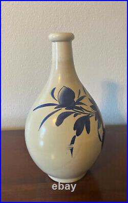 Antique Vintage Japanese Blue & White Floral Celadon Porcelain Vase 10.5