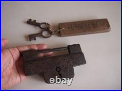 Edo period Storehouse key movable item 15cm 555g with lock key Antique Japan