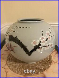 Large Japanese Handmade And Hand Painted Porcelain Vase Cherry Blossom
