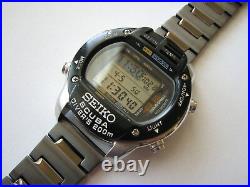 Rare Vintage Seiko M796 LCD Scuba Diver's 200m depth meter & baroometer watch