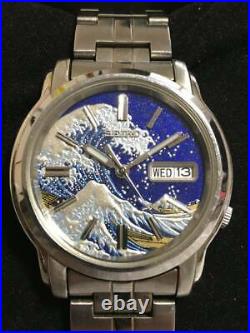 Seiko 5 MOD Hokusai The Great Wave Ukiyoe Lacquer Blue Dial Mens Watch