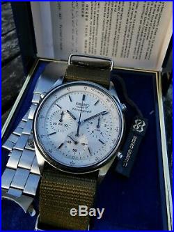 Seiko 7a28 7020 James Bond Vintage Men's Flyback Chronograph Watch