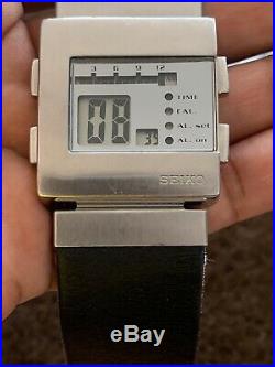 VINTAGE RARE SEIKO W524-4A00 TimeTron Matthew Waldman mens Digital Watch runs