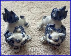 VTG Japanese porcelain, blue and white Fu lions, 4 inches long