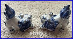 VTG Japanese porcelain, blue and white Fu lions, 4 inches long