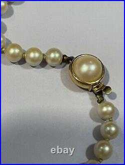 Vintage 6.5mm Cultured pearl necklace with large pearl box clasp 30