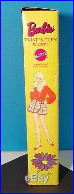 Vintage Blonde Flip Twist'n Turn Barbie In Her Original Box #1160 Beautiful
