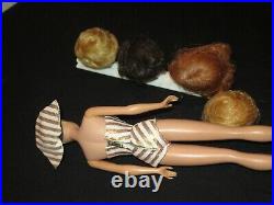 Vintage Fashion Queen Barbie Original Outfit & 4 Wigs Stand Japan (F57)