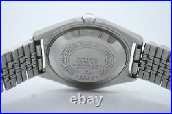 Vintage SEIKO Lord Matic LM Automatic 5606-7010 Day/Date Silver Dial 25J #W795