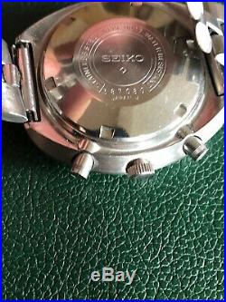Vintage SEIKO Yachtsman UFO 6138-0017 21 Jewel Automatic Chronograph Wristwatch