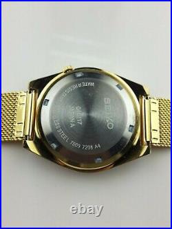 Vintage Seiko 5 Lovely Golden Case Mens Automatic Japan Working Wrist Watch Mn