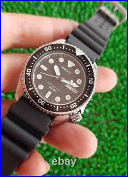Vintage Seiko Quartz Diver 7c43-6010 Professional 200 M. Japan 37.5 Mm. Watch