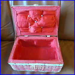 Vintage Sewing Basket Presentation Antique Mignonette