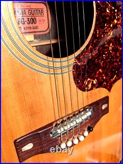 Vintage Yamaha Nippon Gakki FG-300 Red Label Acoustic Guitar Made In Japan